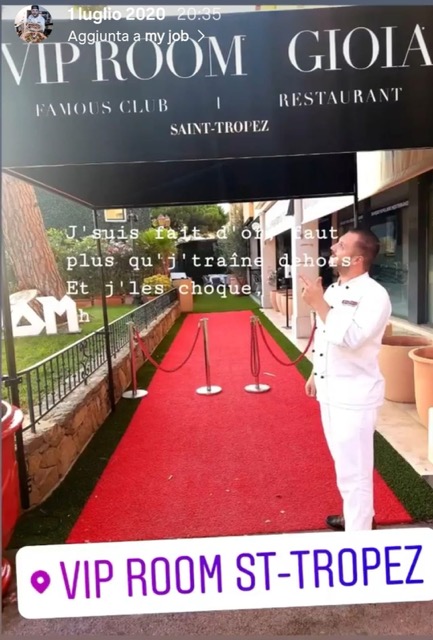 Chef Andrei vor dem Club in Saint-Tropez